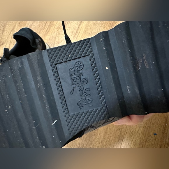 Coach gray and black monogram women’s tennis shoes sneaker size US 6.5 - Picture 5 of 5